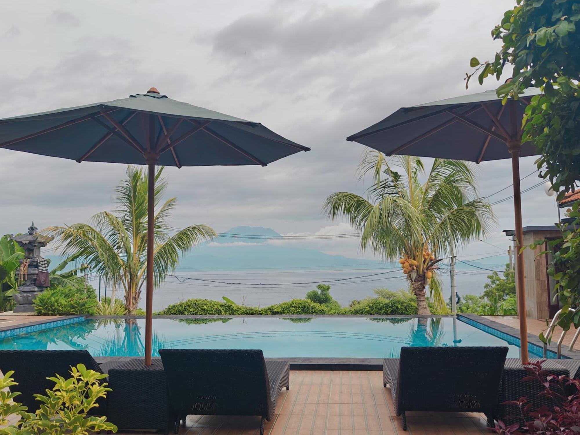 Nusa Sedayu Hotel By Ocean View Batununggul Exterior photo