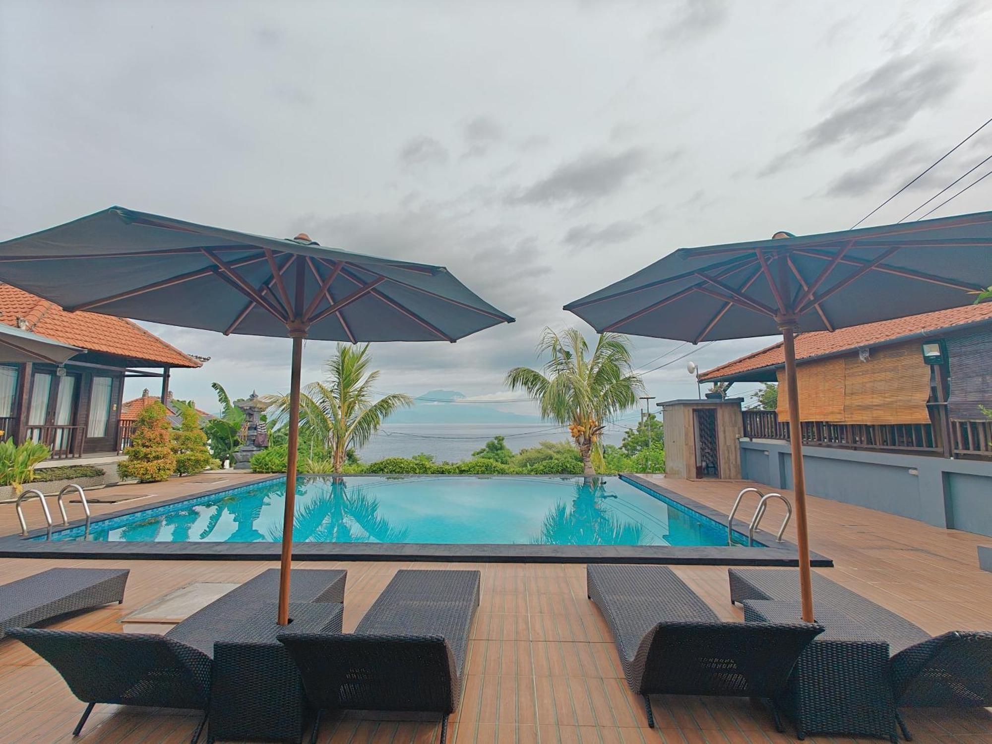 Nusa Sedayu Hotel By Ocean View Batununggul Exterior photo