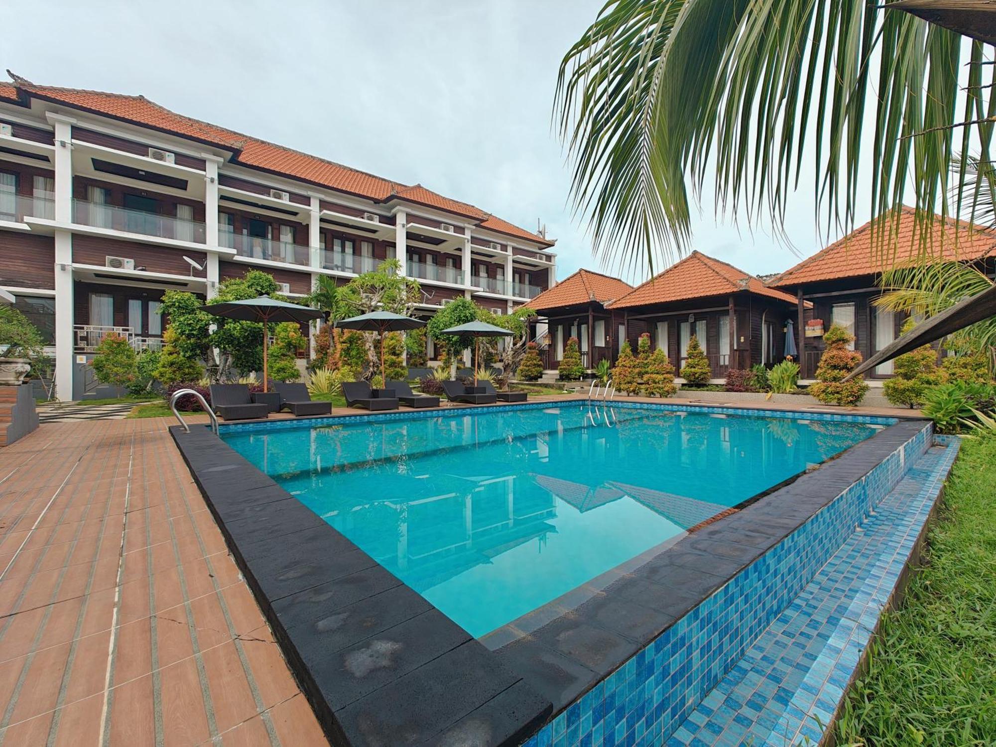 Nusa Sedayu Hotel By Ocean View Batununggul Exterior photo