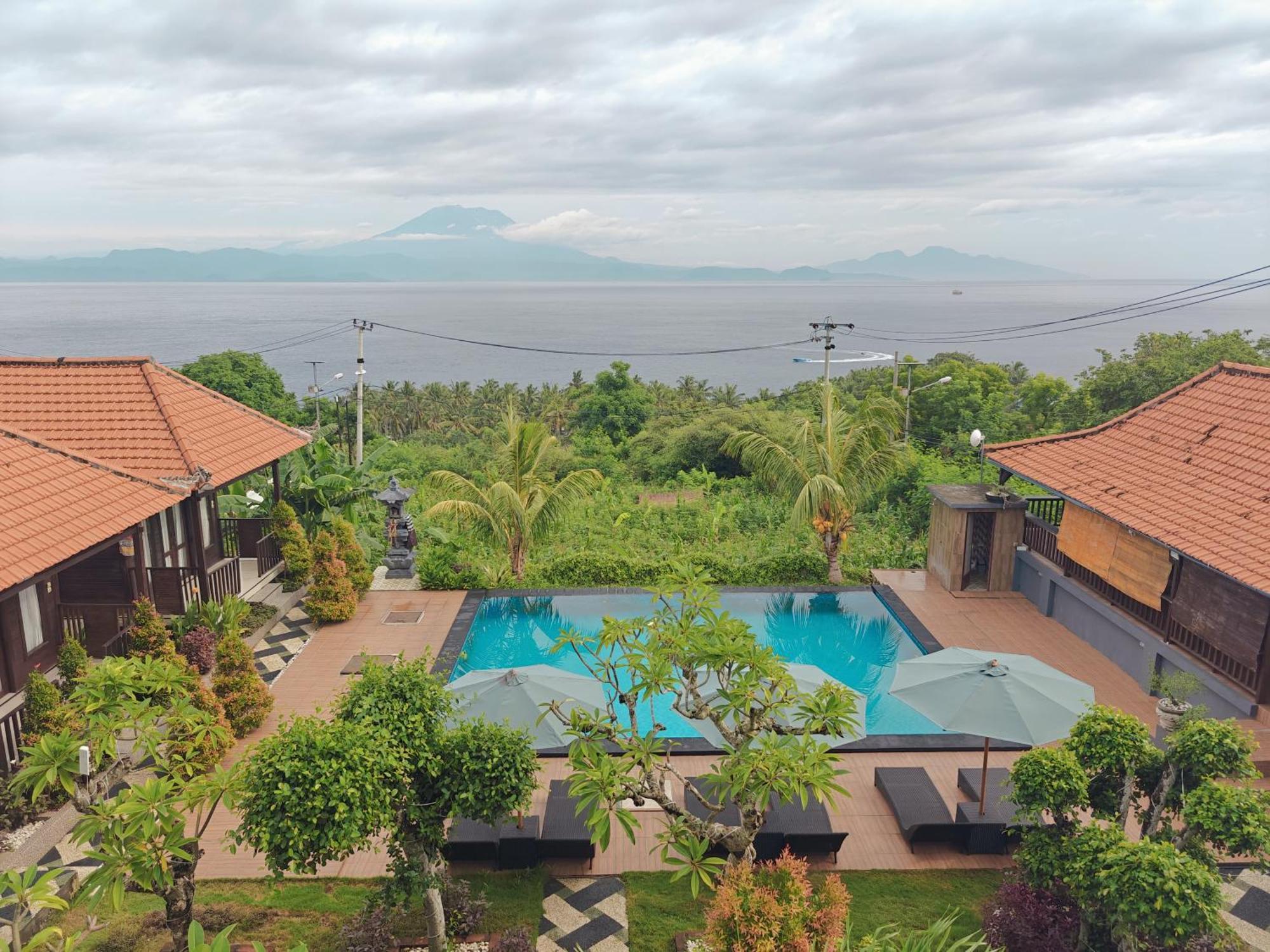 Nusa Sedayu Hotel By Ocean View Batununggul Exterior photo